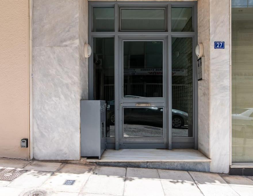 Kelly'S Urban Home - 5 Mins Walk To Acropolis เอเธนส์ ภายนอก รูปภาพ